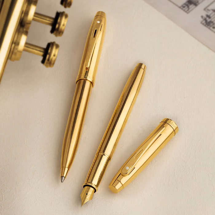 Sheaffer 100 9372 Glossy PVD Gold Fountain Pen With PVD Gold Trim - Medium image 4
