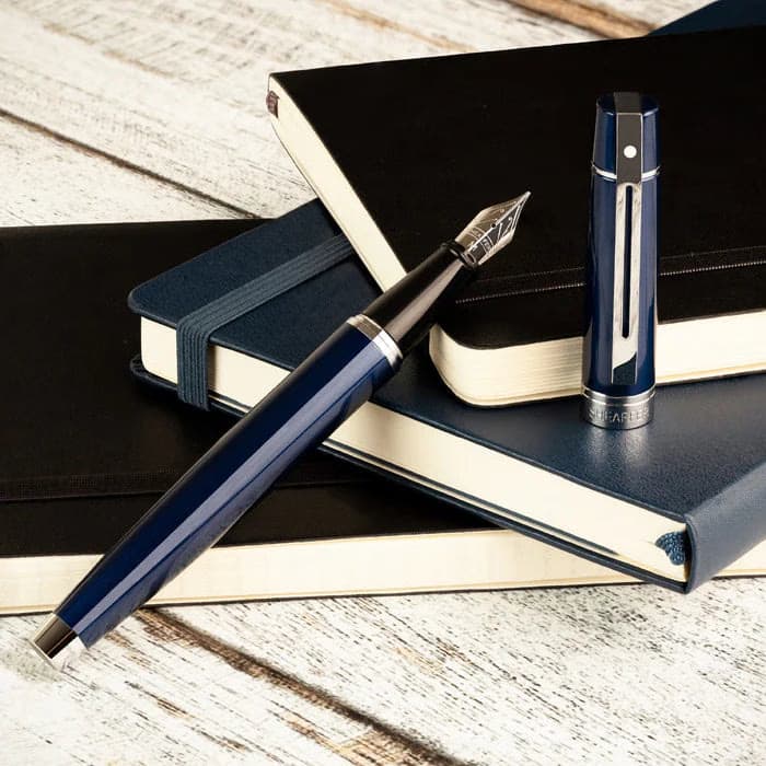 Sheaffer 300 Glossy Blue Fountain Pen with Chrome Trim image 4