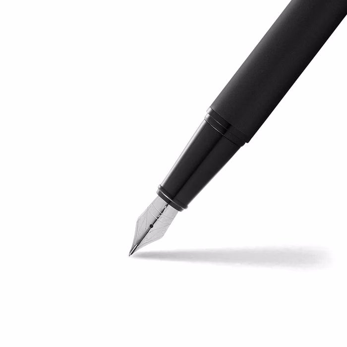 Sheaffer 300 Matte Black Fountain Pen with Black Trim image 2