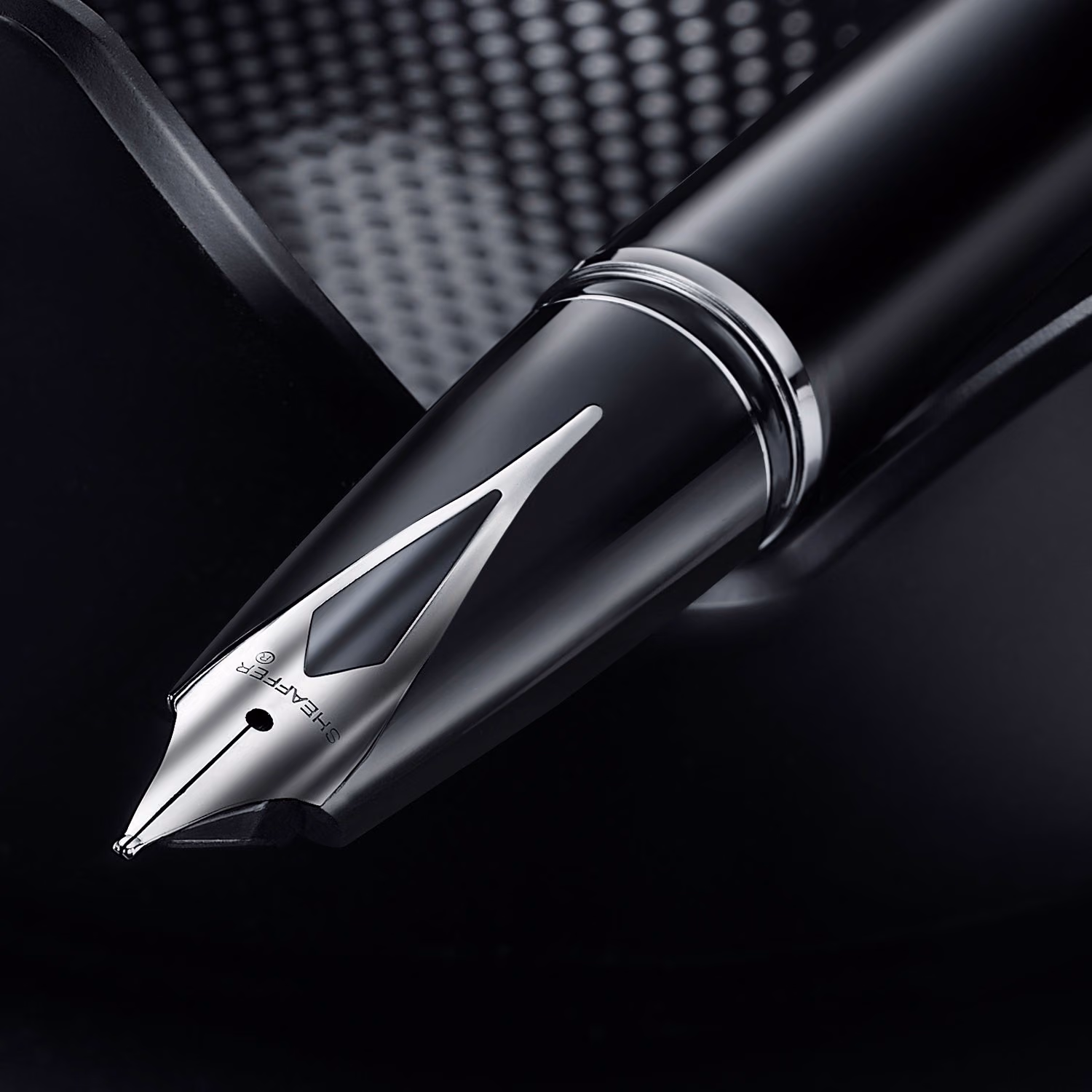 Sheaffer Legacy 9064 Glossy Black Inlaid Nib Fountain Pen (Medium) with Chrome-Plated Trims image 4