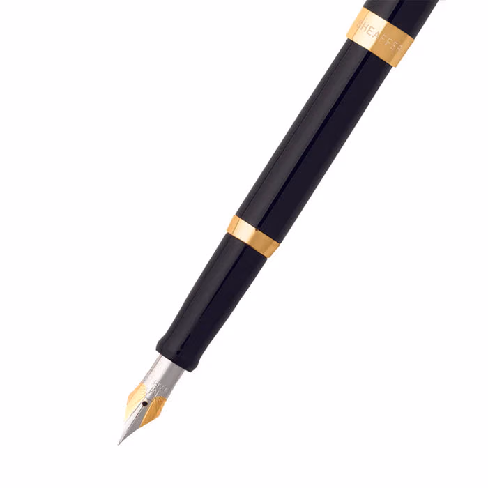 Sheaffer SAGARIS 9471 Gloss Black Fountain Pen With Gold Tone Trim - Medium image 2