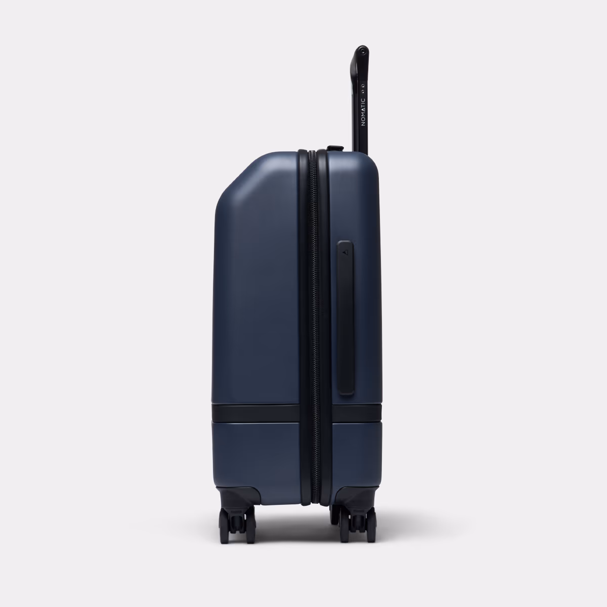 Navy - Nomatic Carry-On Classic