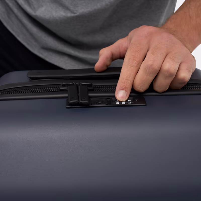 Navy - Nomatic Carry-On Classic