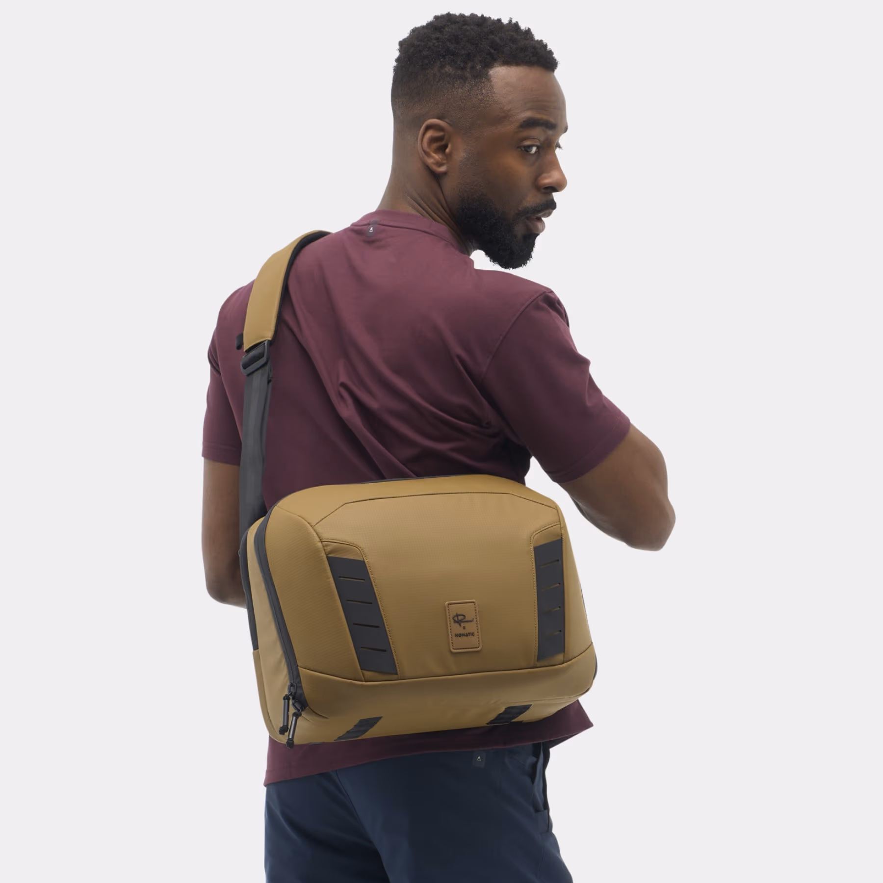 Custom Black - Nomatic McKinnon Camera Messenger 13L