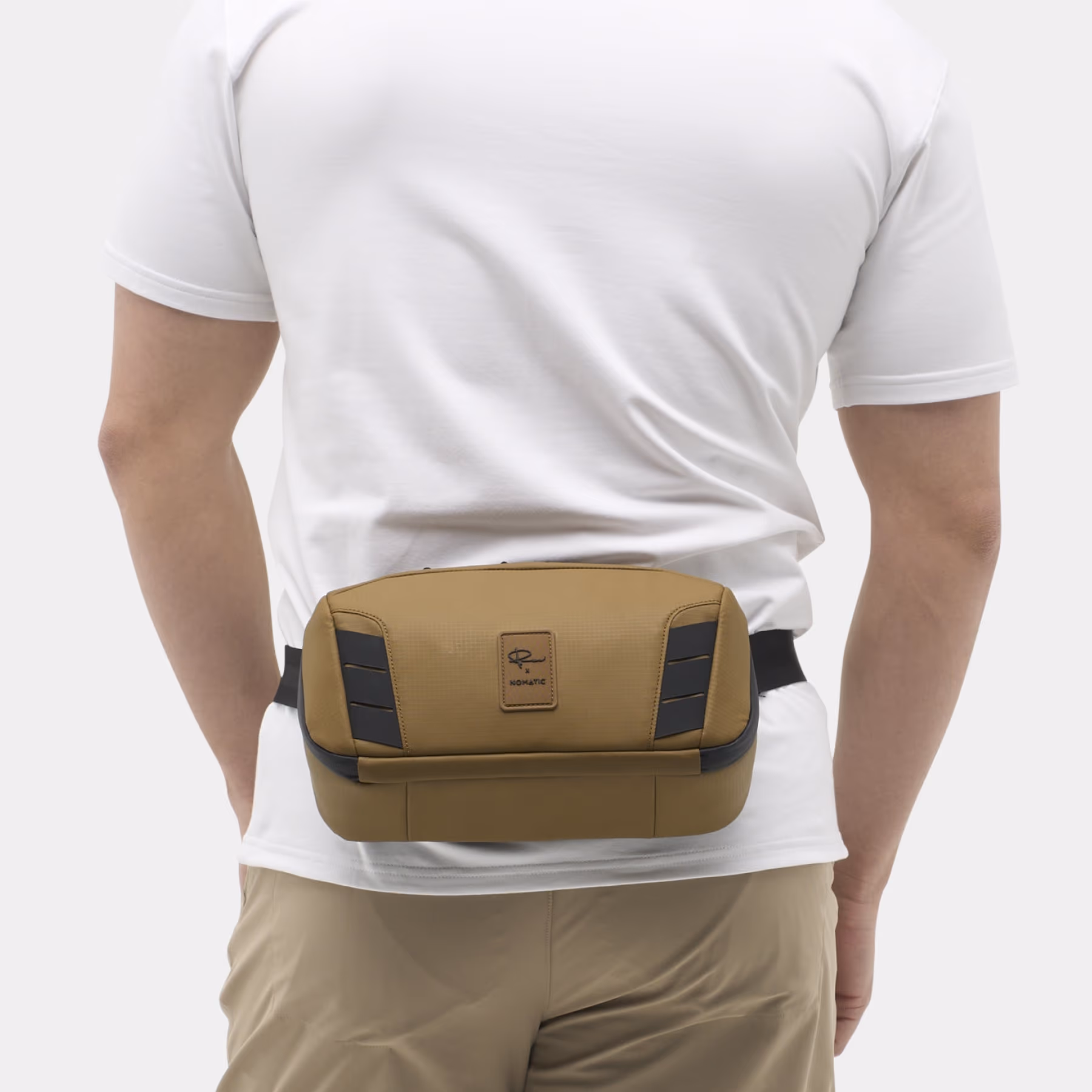 Black - Nomatic McKinnon Camera Sling 5L