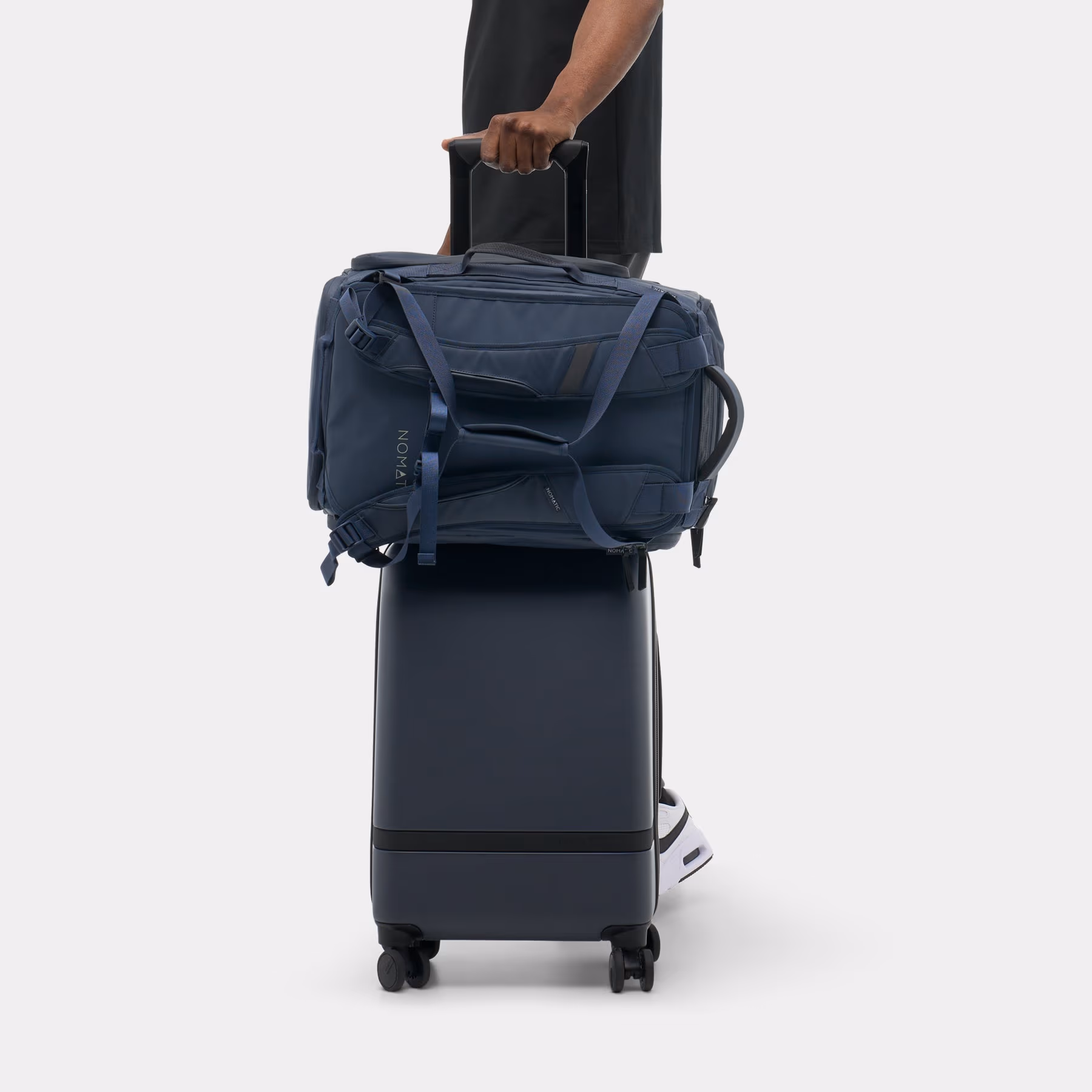 Navy - Nomatic Travel Bag 30L