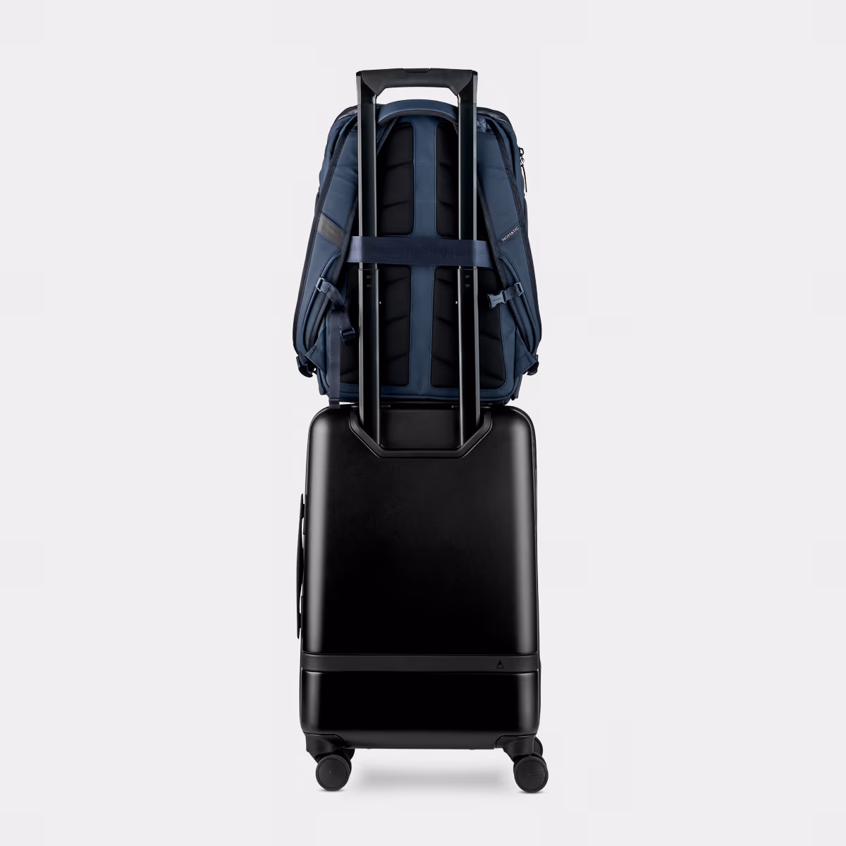 Navy - Nomatic Backpack