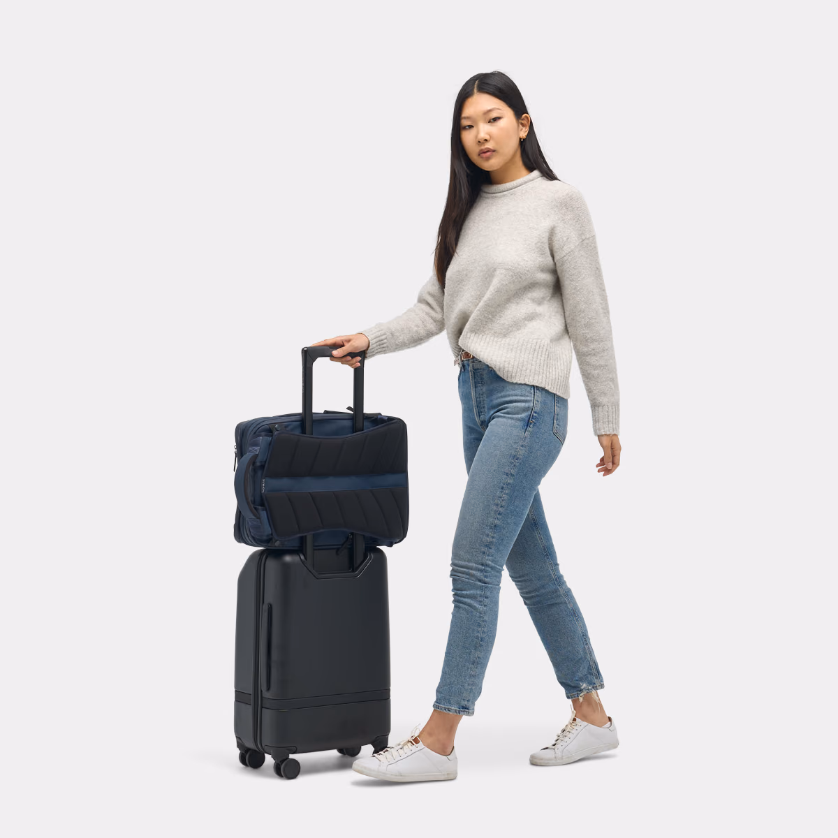 Navy - Nomatic Travel Pack